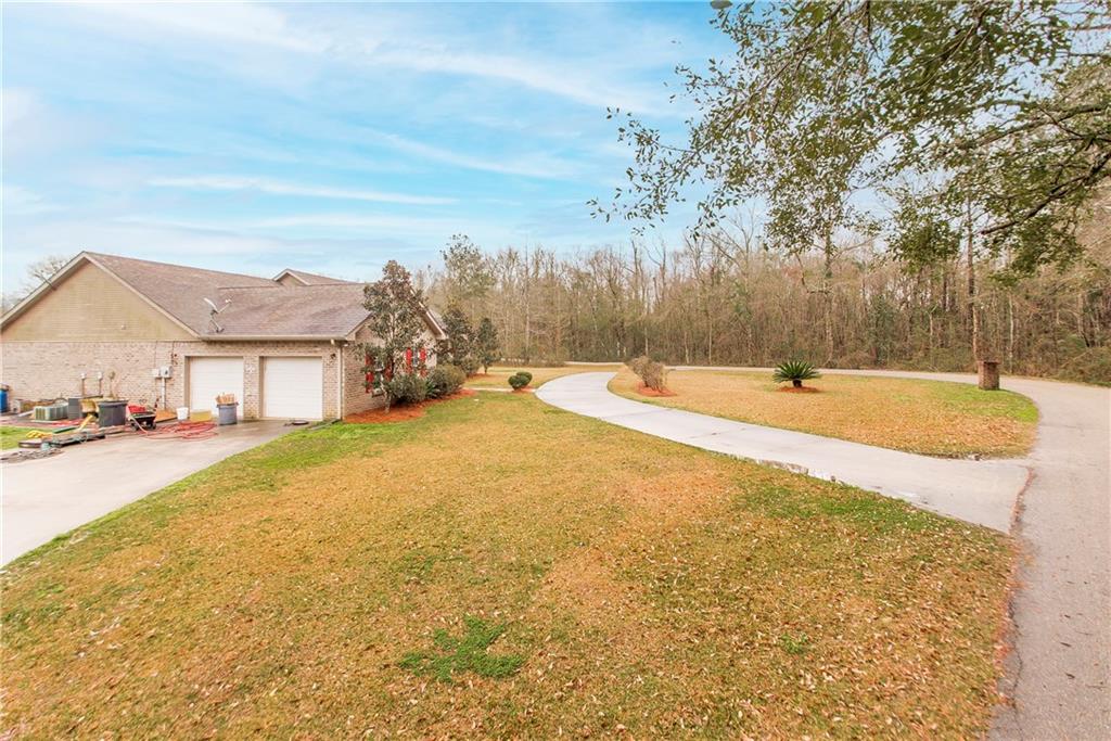 68300 Reed Road Pearl River, LA 70452 - Photo 3 of 33 Gallery Image 3