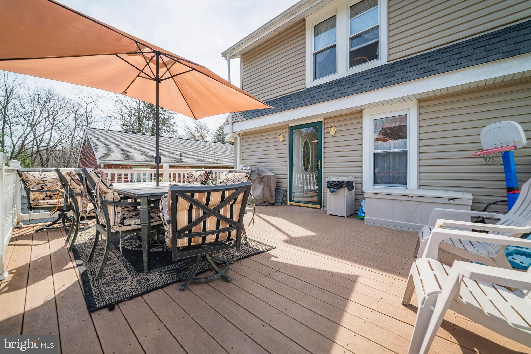 7 Chestnut Parkway Wallingford, PA 19086 - Photo 13 of 50 a view of a patio with a table and chairs