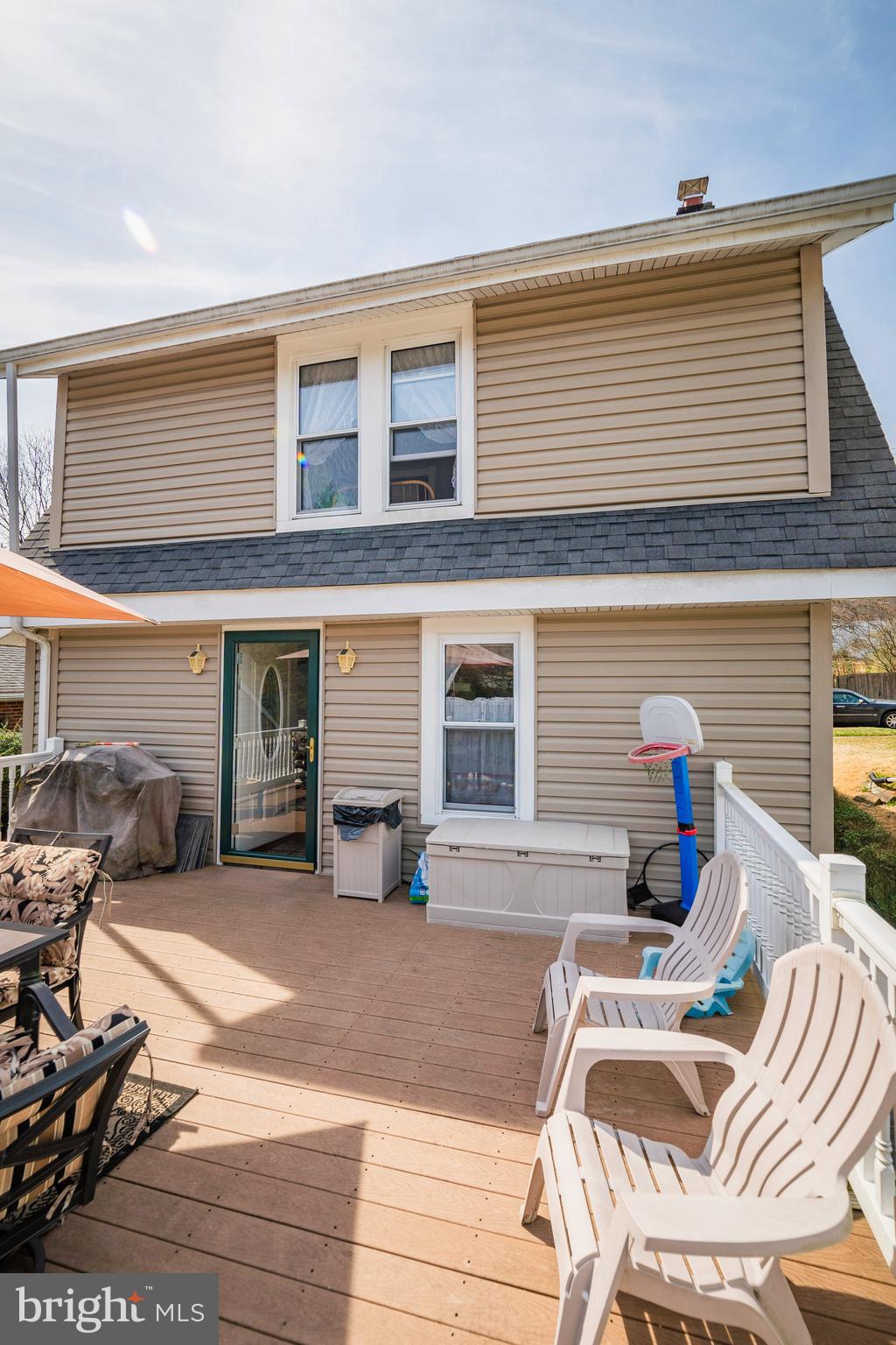 7 Chestnut Parkway Wallingford, PA 19086 - Photo 19 of 50 a view of a house with a patio
