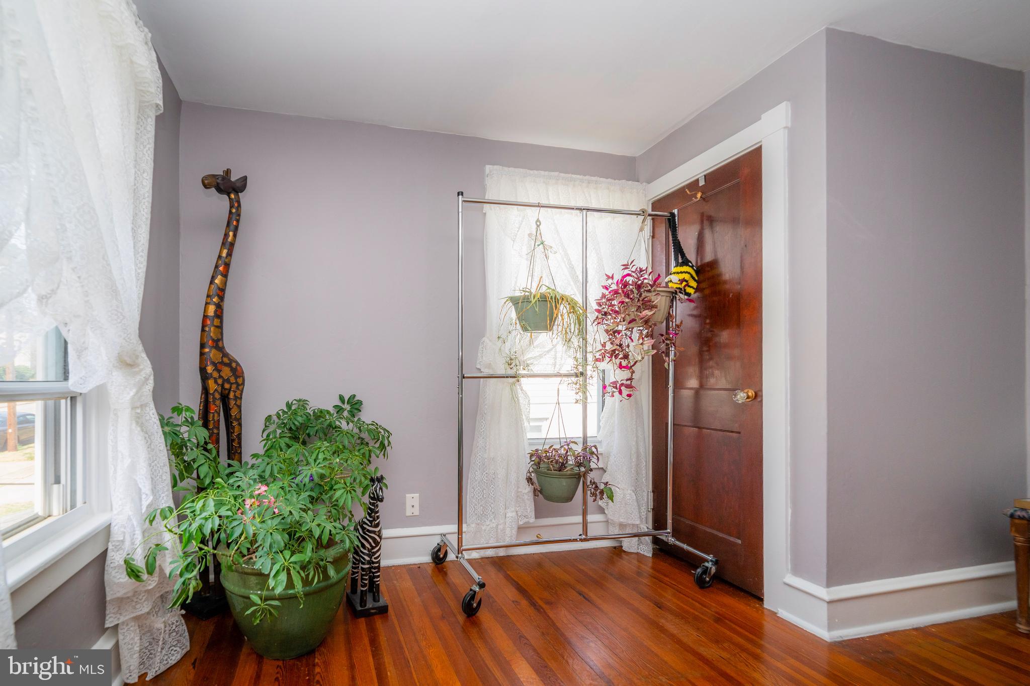 7 Chestnut Parkway Wallingford, PA 19086 - Photo 22 of 50 a view of entryway with wooden floor