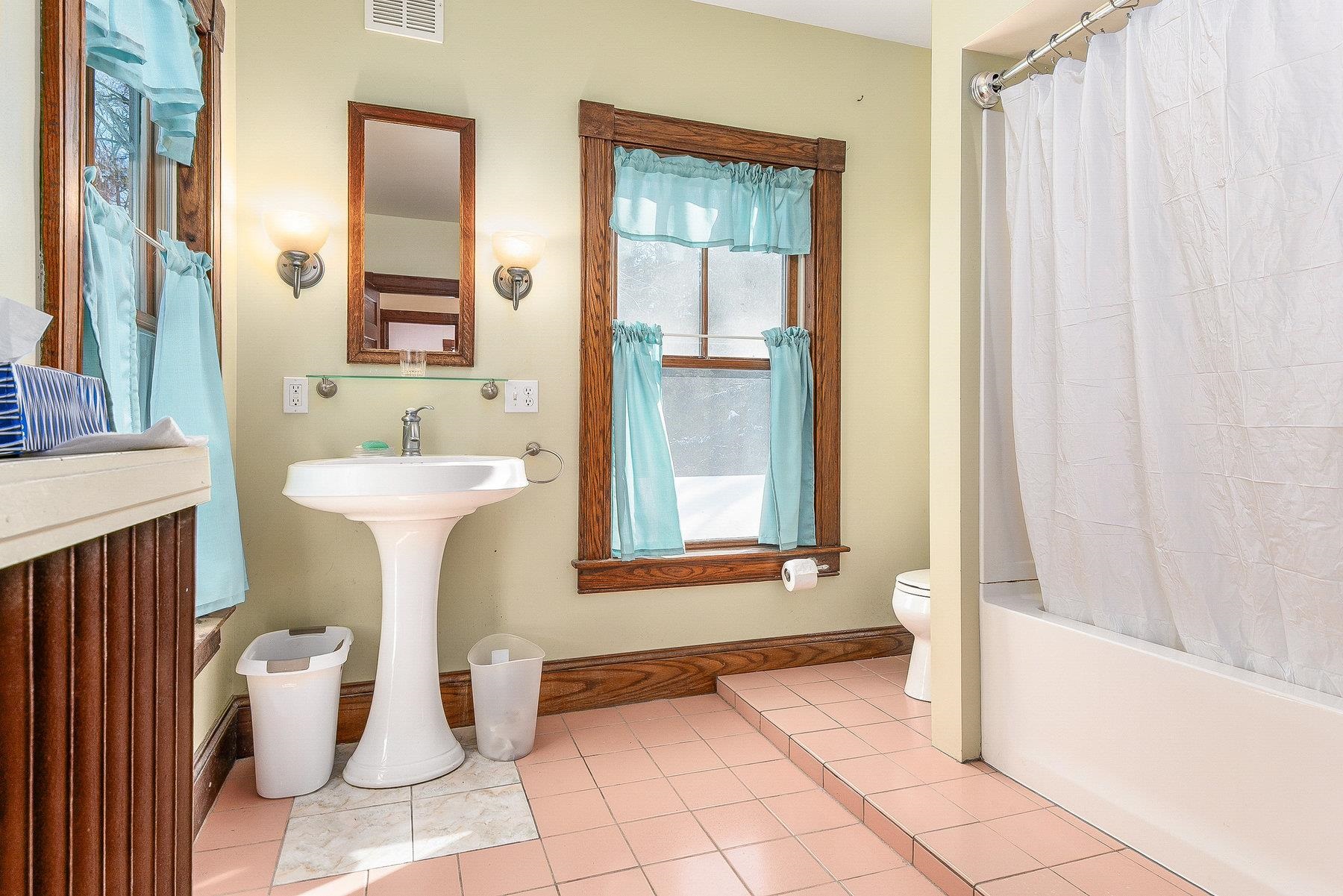 26 Hampton Road Exeter, NH 03833 - Photo 32 of 37