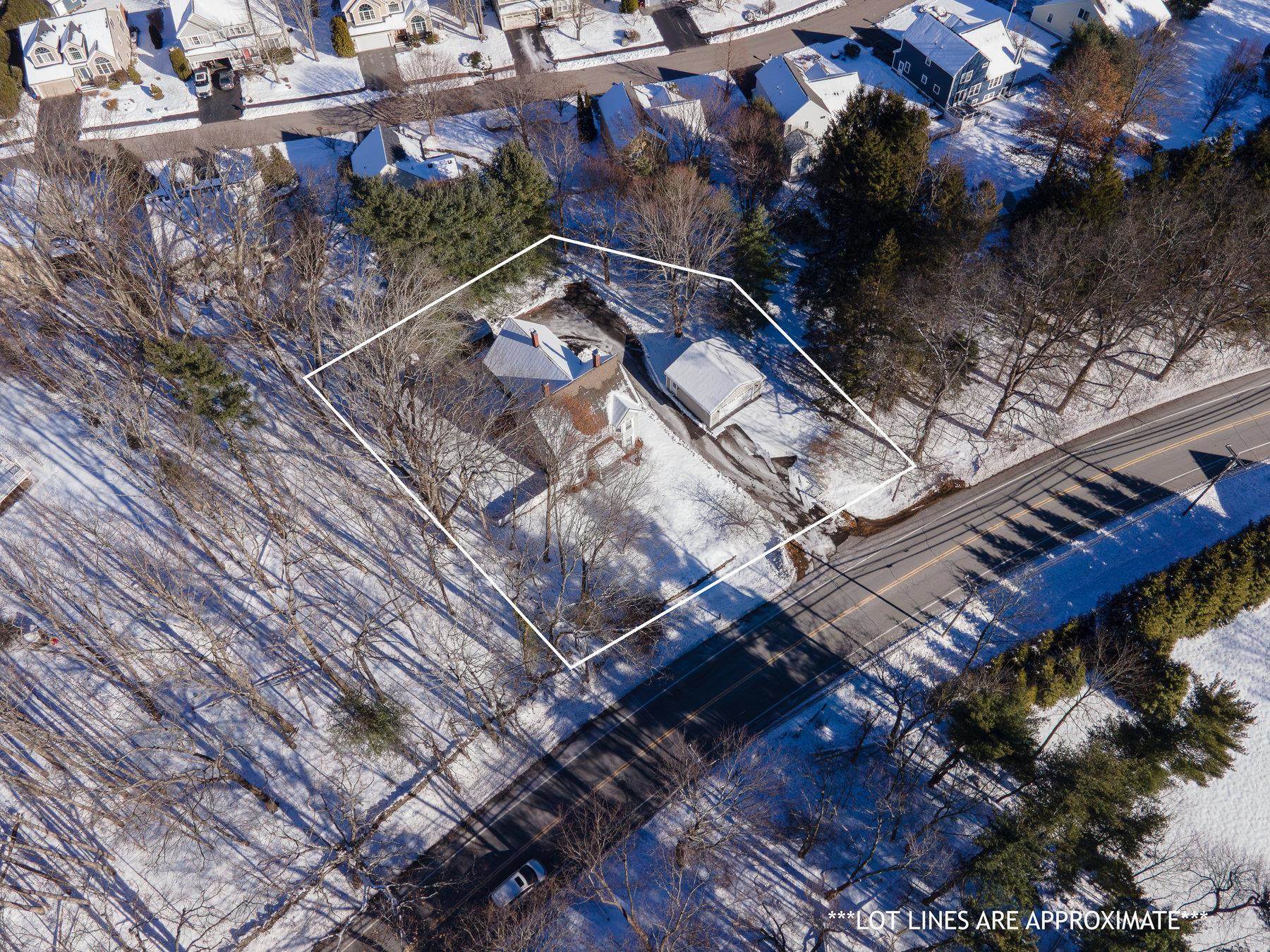 26 Hampton Road Exeter, NH 03833 - Photo 7 of 37