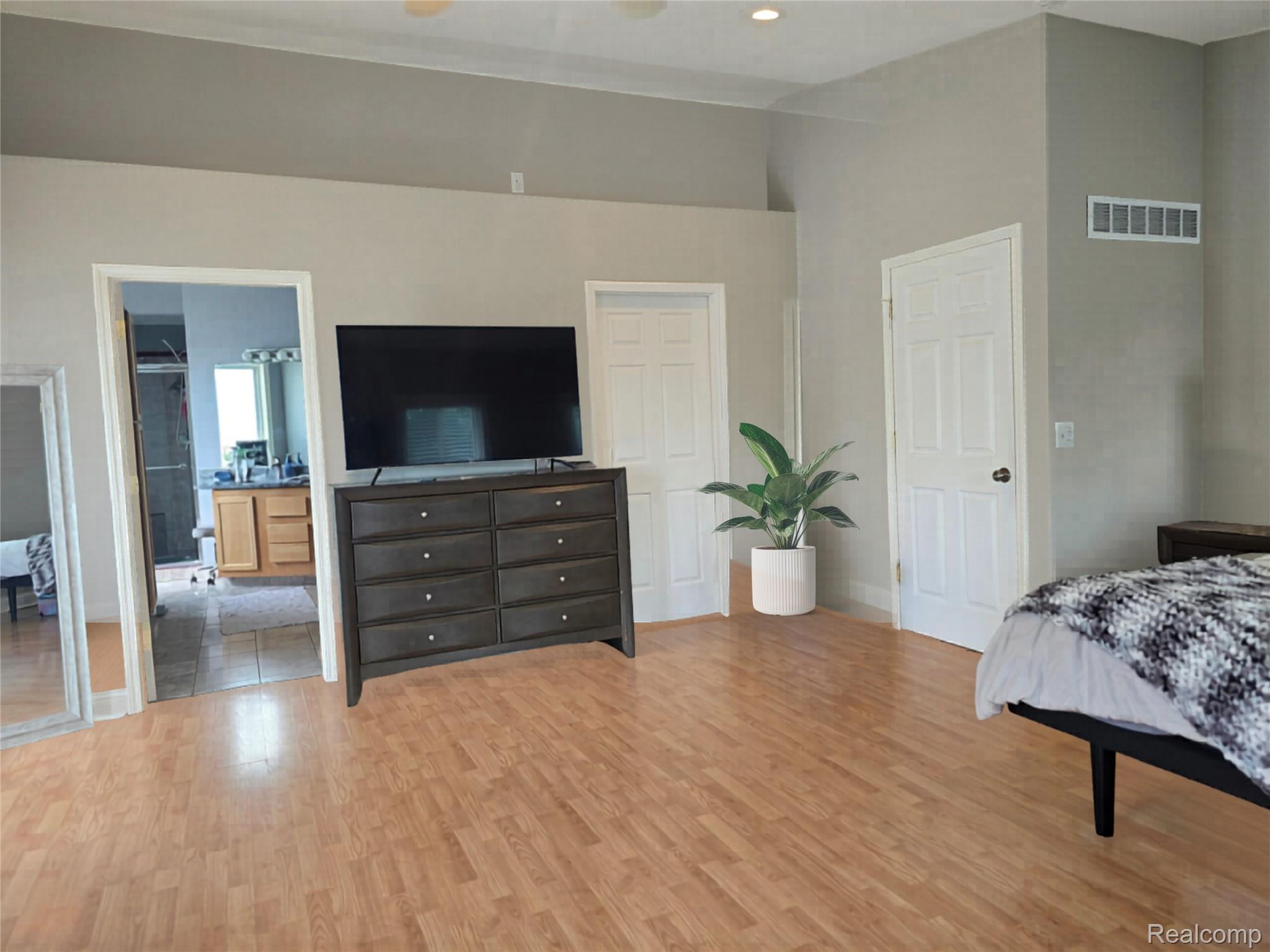 135 North Haven Street Novi, MI 48377 - Photo 19 of 36 17.jpg