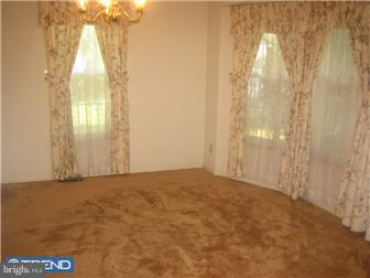 15 Ridgemount Drive Evesham, NJ 08053 - Photo 5 of 12 Dining Room