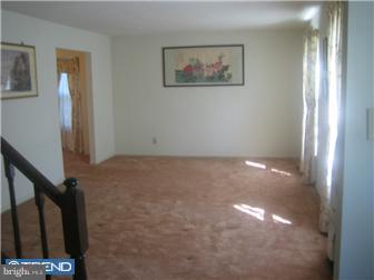 15 Ridgemount Drive Evesham, NJ 08053 - Photo 6 of 12 Living Room