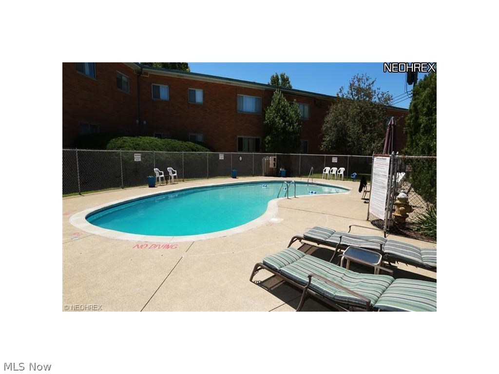 1736 Wagar Road, Unit 202A Rocky River, OH 44116 - Photo 23 of 24