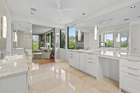 $1,299,000 | 2114 Potomac Drive, Unit A, Houston, TX 77057