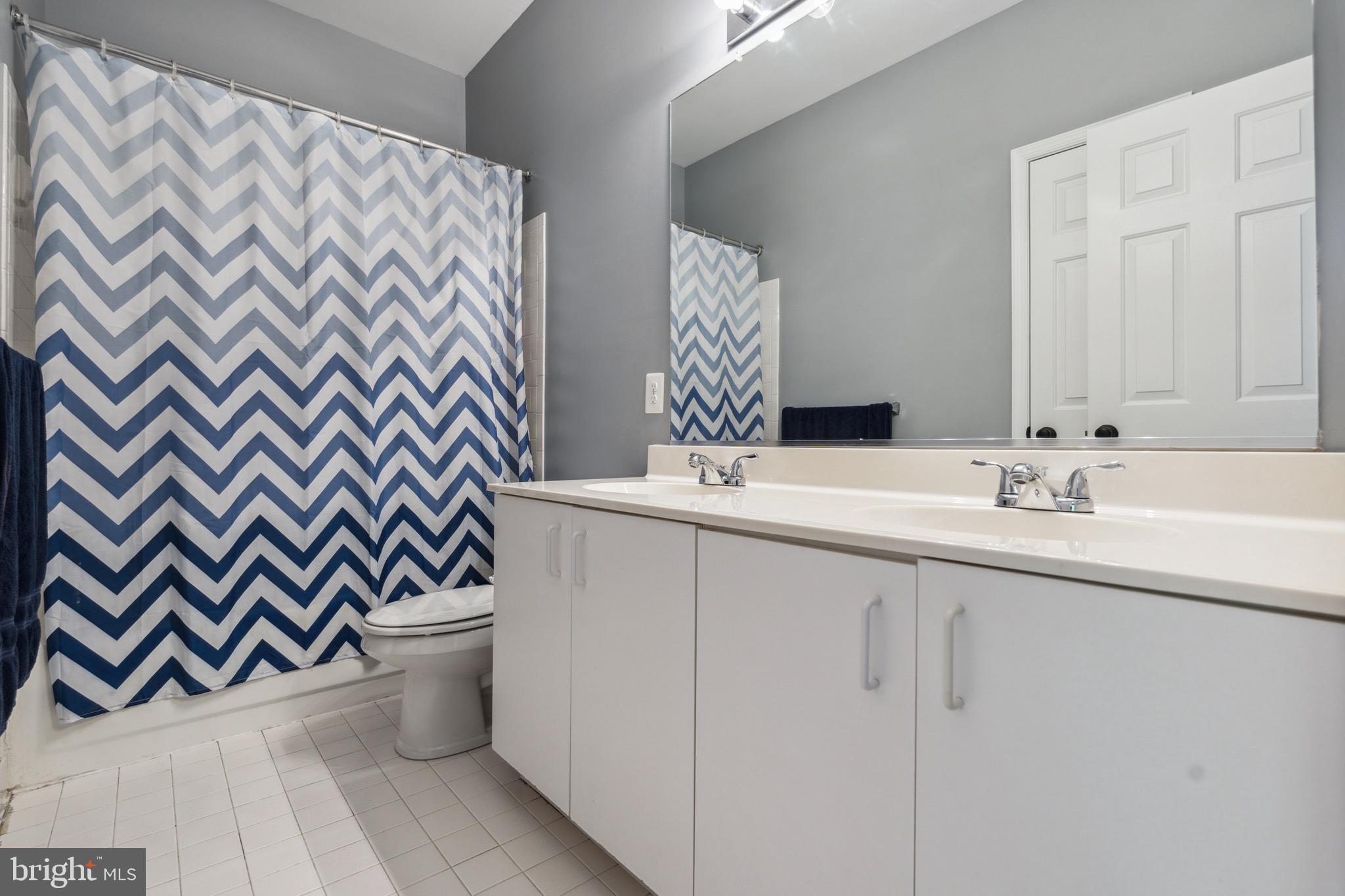 19 Stridesham Court Baltimore, MD 21209 - Photo 17 of 24 Full Bathroom