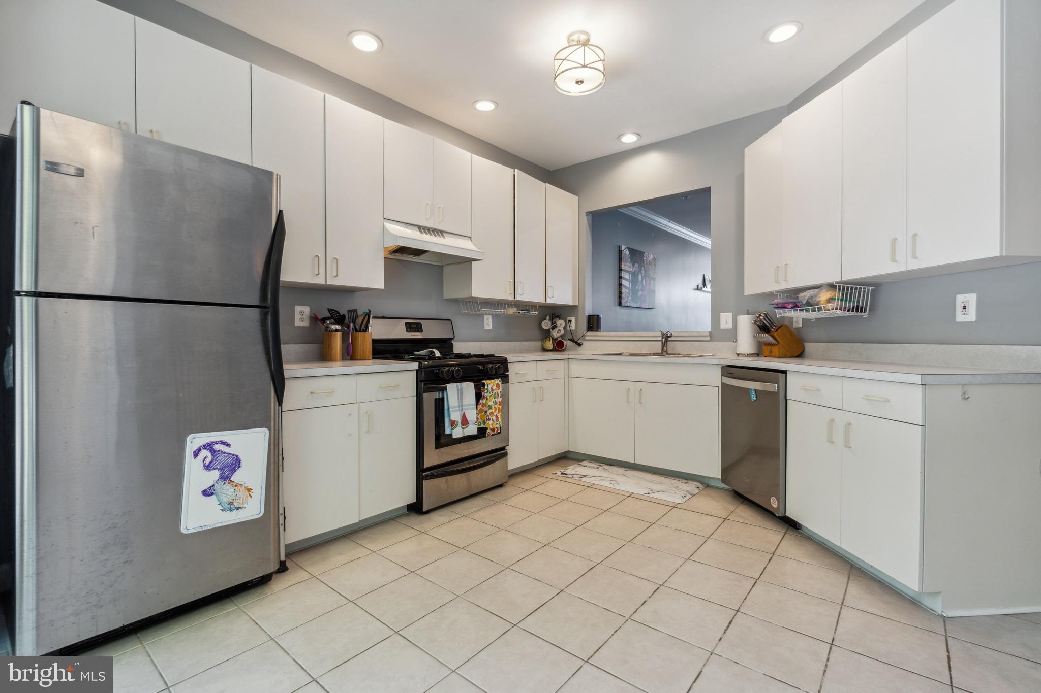 19 Stridesham Court Baltimore, MD 21209 - Photo 9 of 24 Kitchen