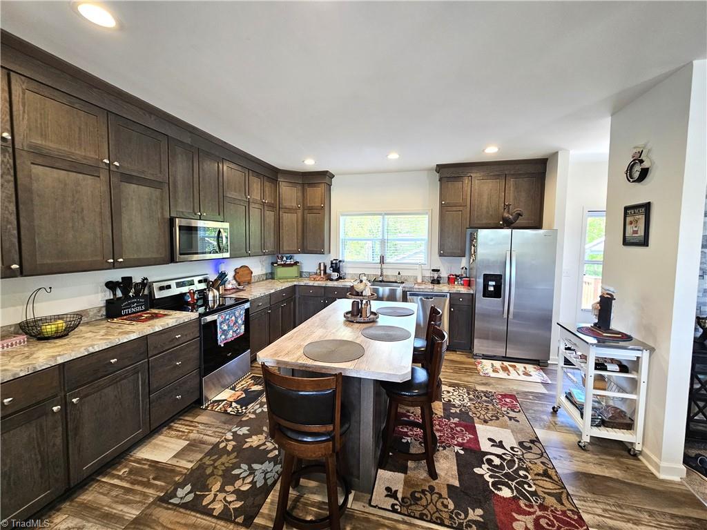 1060 Birdsong Road King, NC 27021 - Photo 10 of 31