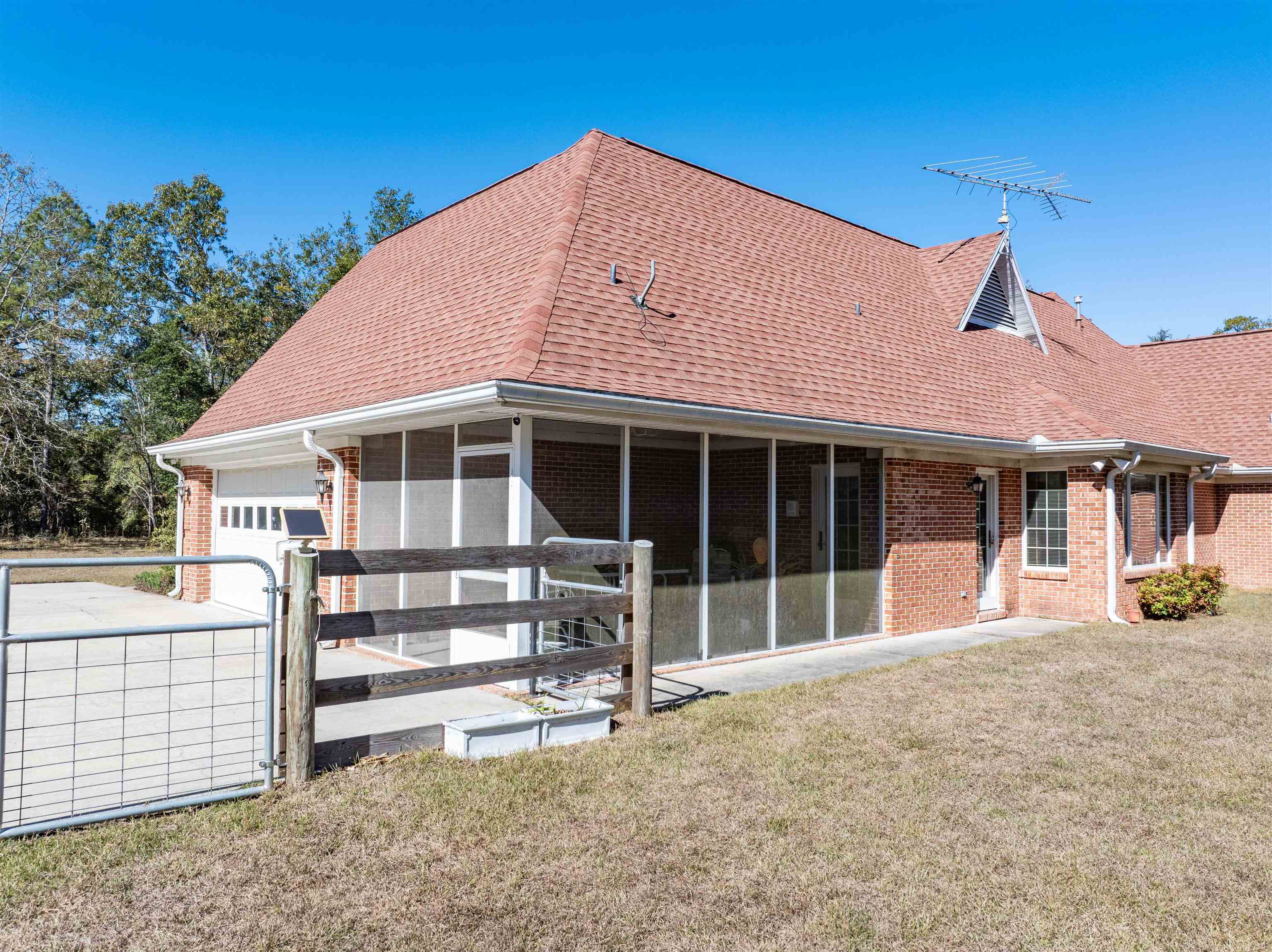 6172 Northeast Hickory Grove Road Pinetta, FL 32350 - Photo 5 of 46