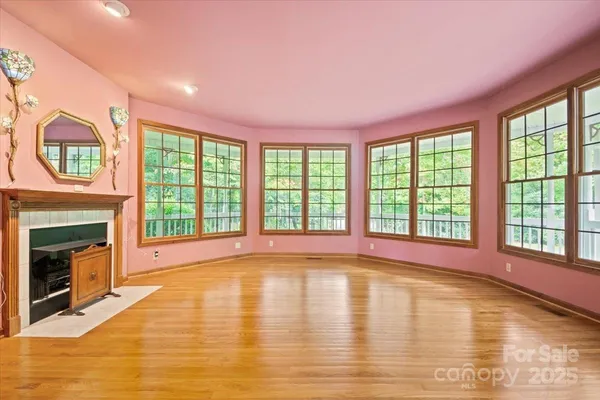 $849,000 | 5580 Greenville Highway, Brevard, NC 28712