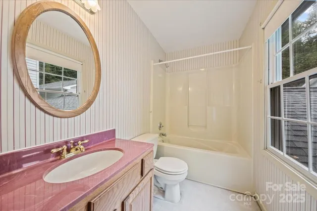 $849,000 | 5580 Greenville Highway, Brevard, NC 28712