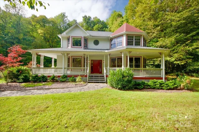 $849,000 | 5580 Greenville Highway, Brevard, NC 28712