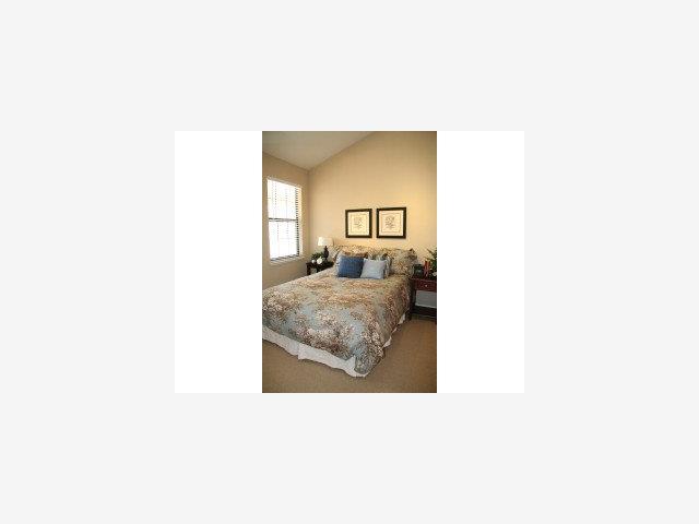 1971 West Middlefield Road, Unit 3 Mountain View, CA 94043 - Photo 6 of 9 Gallery Image 6