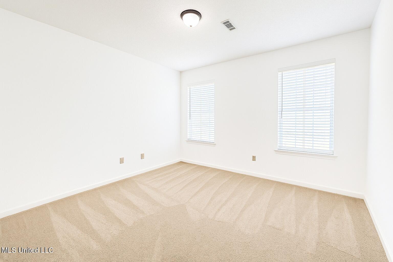 70 Yarbrough Loop Holly Springs, MS 38635 - Photo 11 of 17 3C7192F5-BDA4-496C-9D62-C9BD8925783F