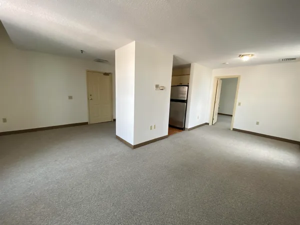 $1,613 | 30 Hanover Street, Unit 303, Manchester, NH 03101
