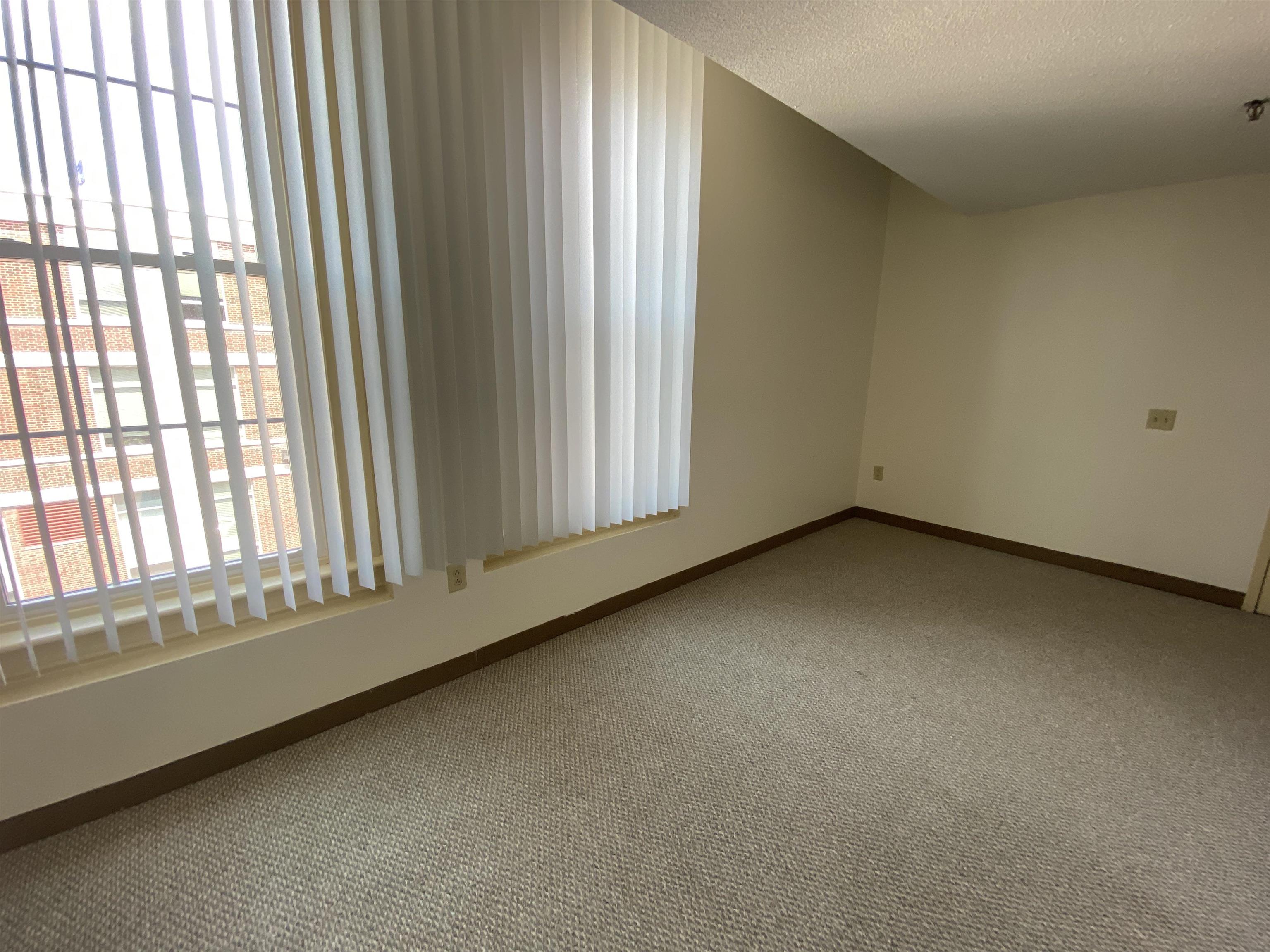 30 Hanover Street, Unit 303 Manchester, NH 03101 - Photo 20 of 43