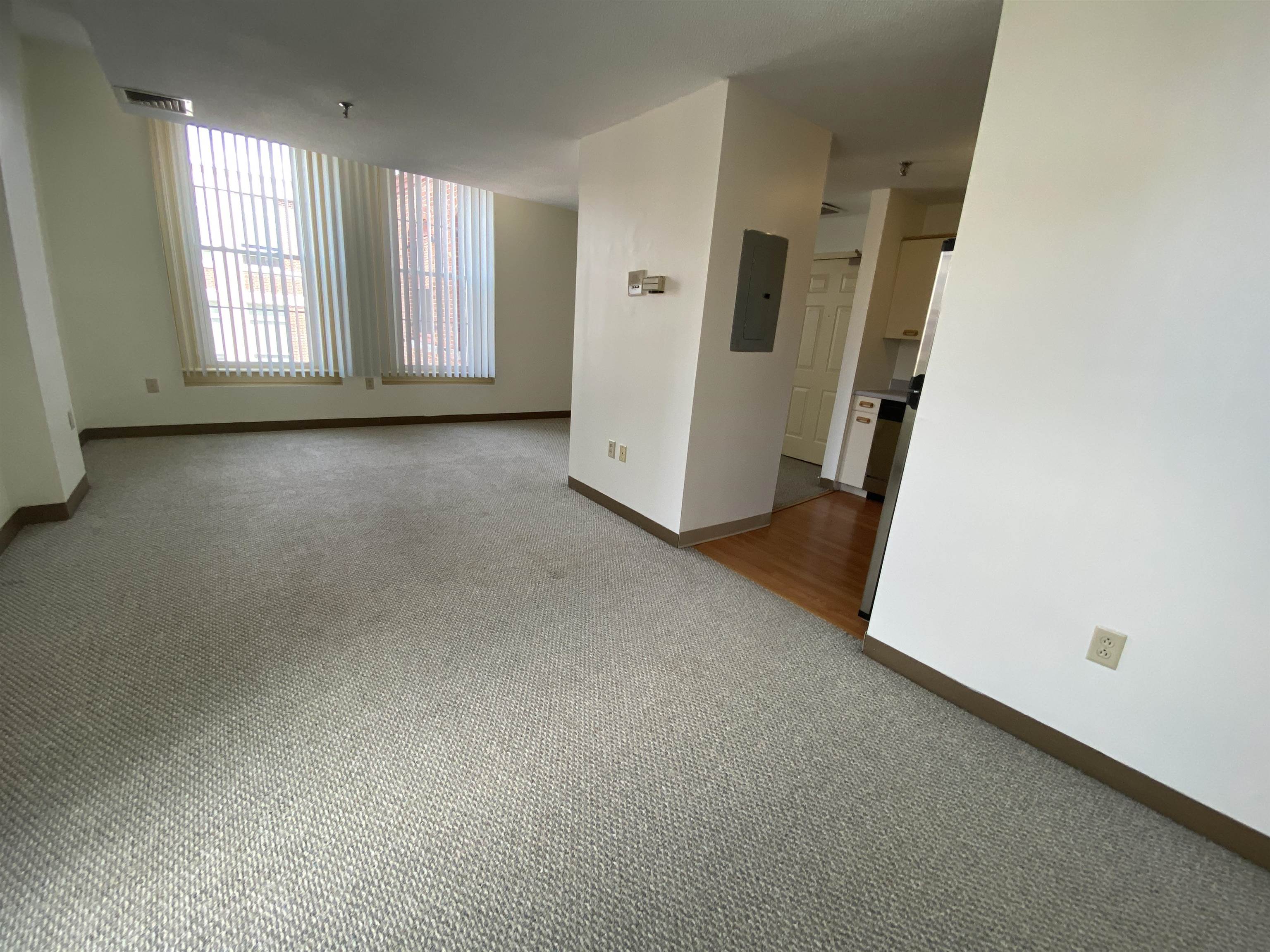 30 Hanover Street, Unit 303 Manchester, NH 03101 - Photo 22 of 43