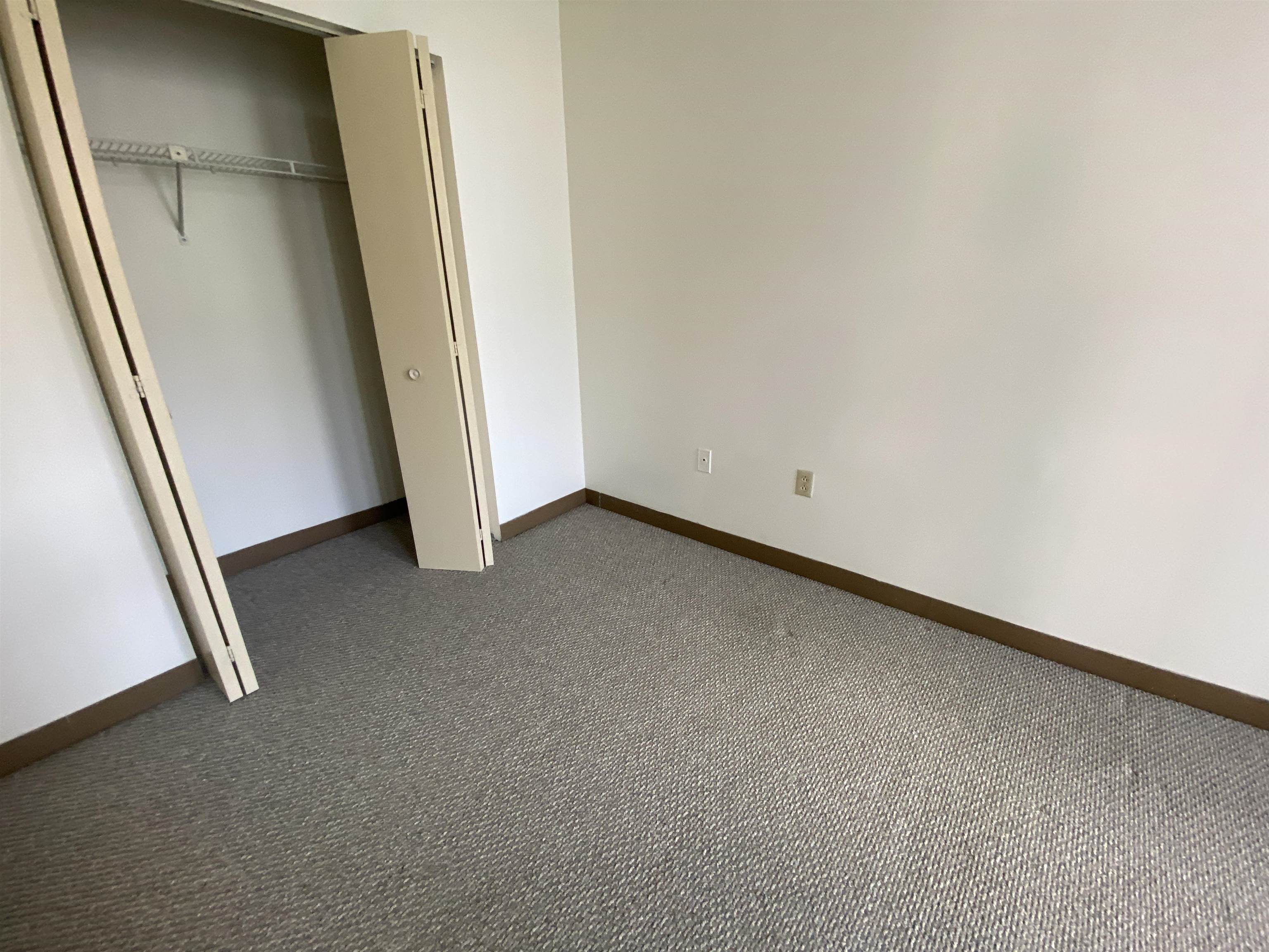 30 Hanover Street, Unit 303 Manchester, NH 03101 - Photo 25 of 43