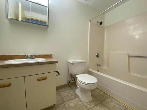 $1,613 | 30 Hanover Street, Unit 303, Manchester, NH 03101