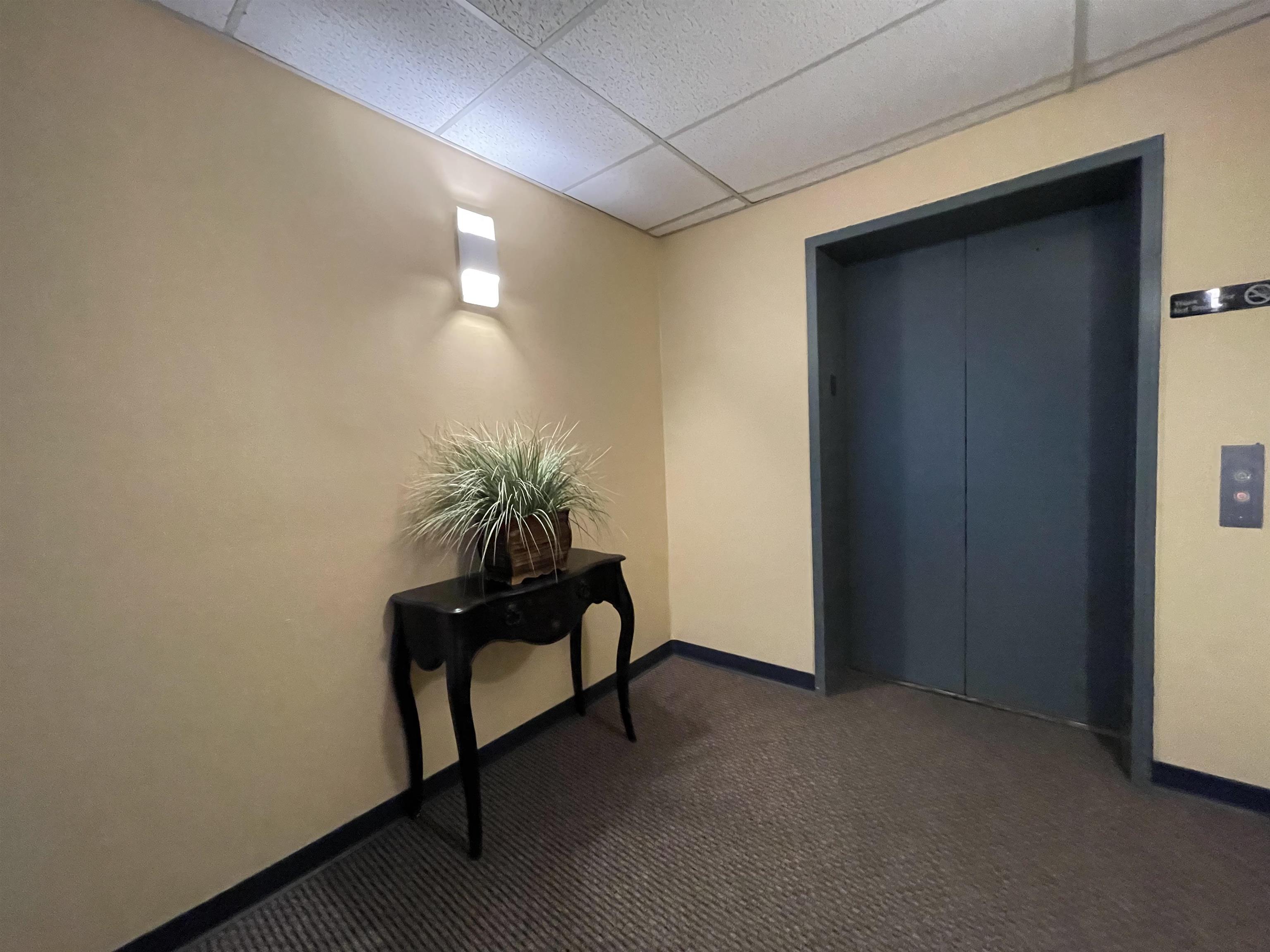 30 Hanover Street, Unit 303 Manchester, NH 03101 - Photo 42 of 43