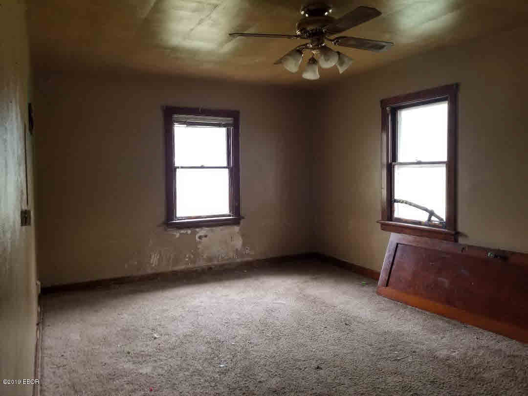 1041 State Rte 4 Willisville, IL 62272 - Photo 9 of 22