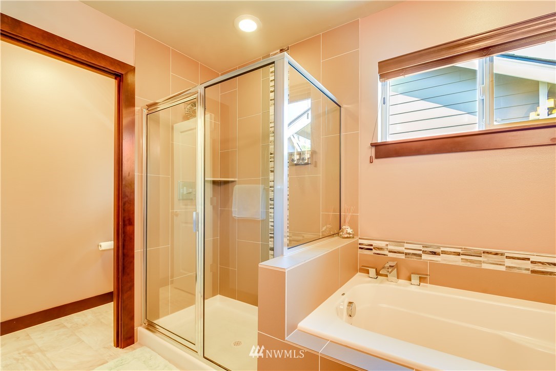 19411 Meridian Place West Bothell, WA 98012 - Photo 15 of 24
