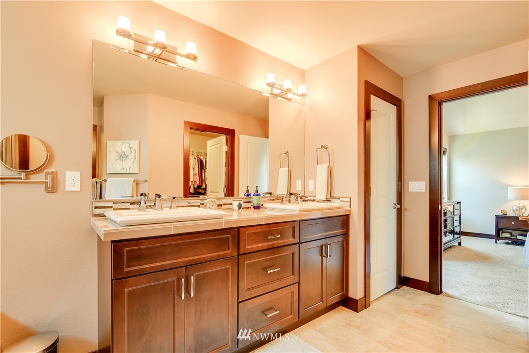 19411 Meridian Place West Bothell, WA 98012 - Photo 16 of 24