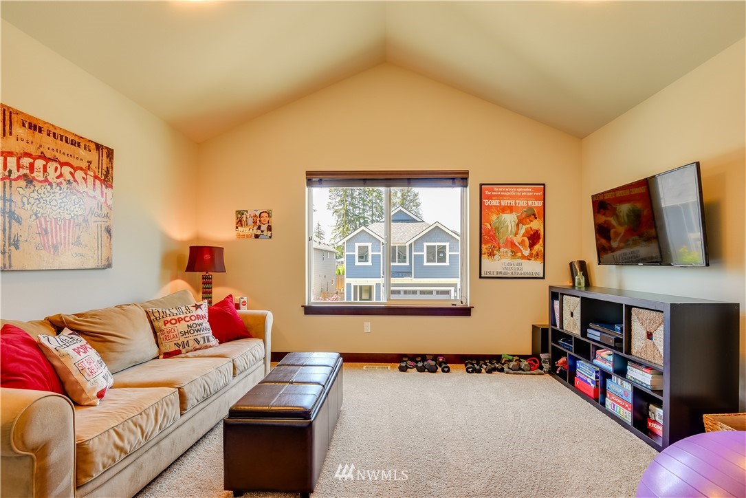 19411 Meridian Place West Bothell, WA 98012 - Photo 20 of 24