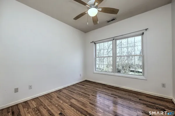 $469,900 | 625 Evers Street, Bridgeport, CT 06610