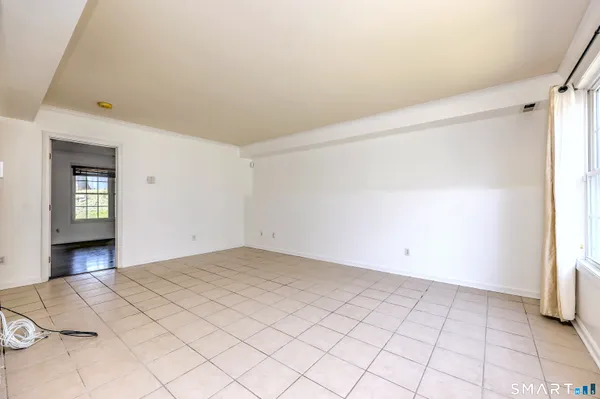 $469,900 | 625 Evers Street, Bridgeport, CT 06610