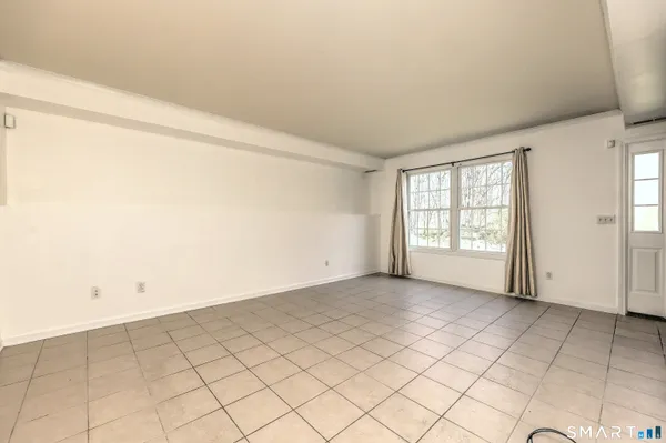 $469,900 | 625 Evers Street, Bridgeport, CT 06610