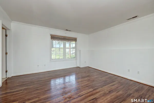 $469,900 | 625 Evers Street, Bridgeport, CT 06610