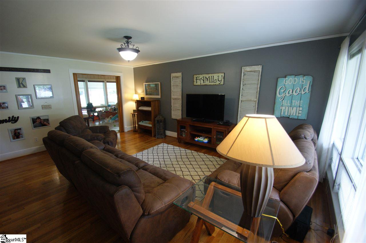121 Weathers Circle Fountain Inn, SC 29644 - Photo 4 of 19