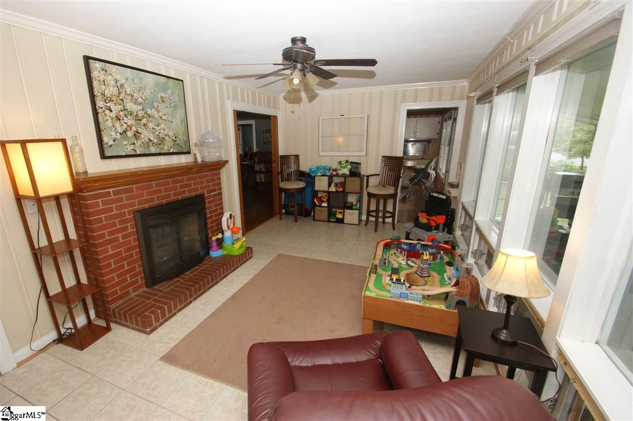 121 Weathers Circle Fountain Inn, SC 29644 - Photo 6 of 19