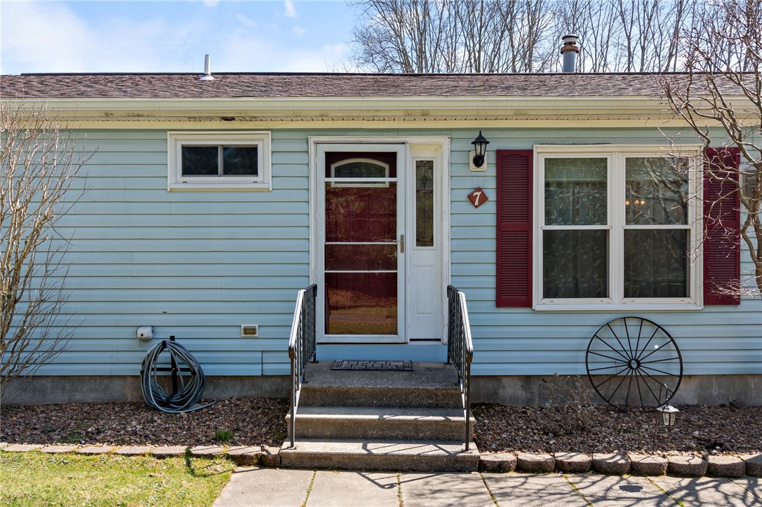 7 Forest Brook Road Schroeppel, NY 13135 - Photo 2 of 33