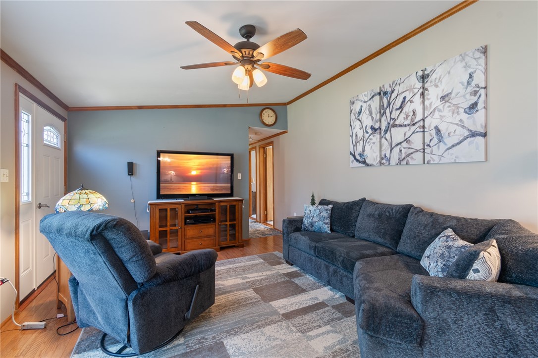 7 Forest Brook Road Schroeppel, NY 13135 - Photo 4 of 33