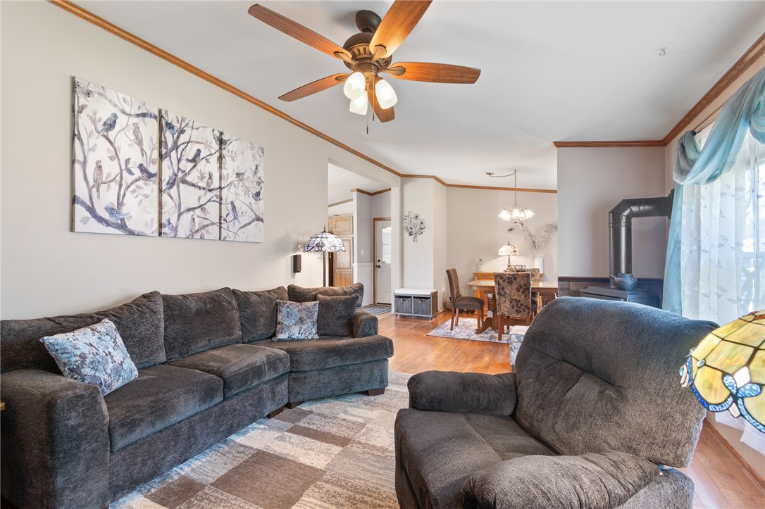 7 Forest Brook Road Schroeppel, NY 13135 - Photo 5 of 33