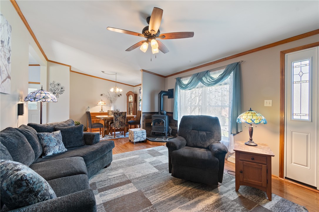 7 Forest Brook Road Schroeppel, NY 13135 - Photo 6 of 33