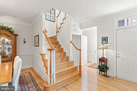 $890,000 | 43423 Wild Dunes Square, Leesburg, VA 20176