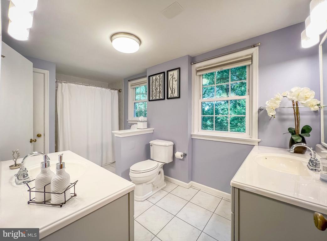 1918 Westover Road Yardley, PA 19067 - Photo 25 of 43 Second Fl Bath