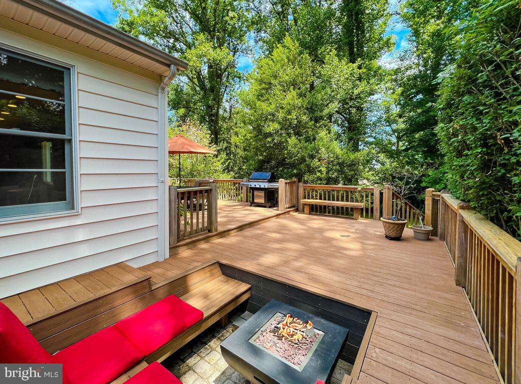 1918 Westover Road Yardley, PA 19067 - Photo 36 of 43 Side Section of Deck
