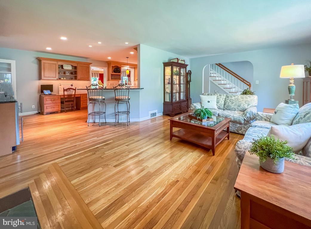 Living Room towards Breakfast Bar.