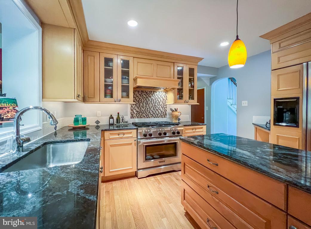 1918 Westover Road Yardley, PA 19067 - Photo 8 of 43 Kitchen w. Stainless