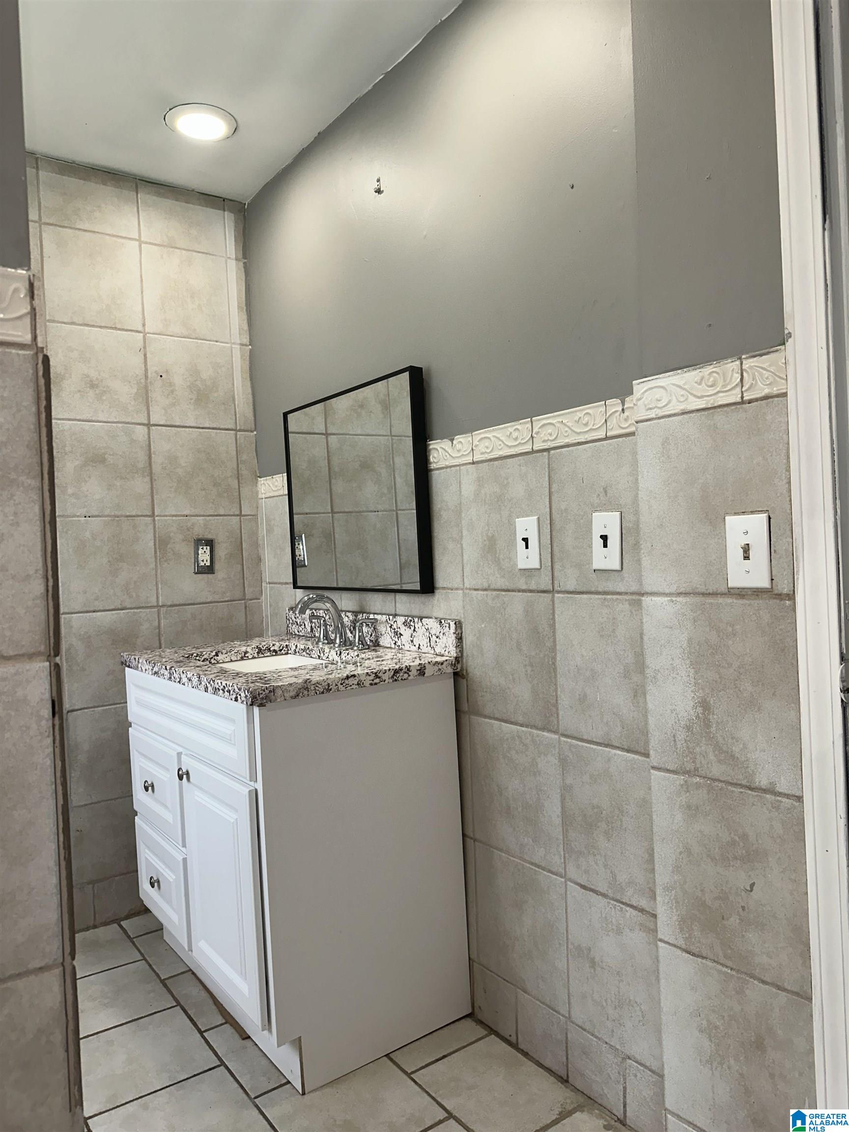 529 Fulton Avenue Southwest Birmingham, AL 35211 - Photo 10 of 17
