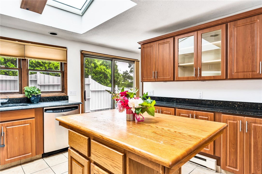 20 Yellow Birch Road Narragansett, RI 02882 - Photo 15 of 43 Gallery Image 15