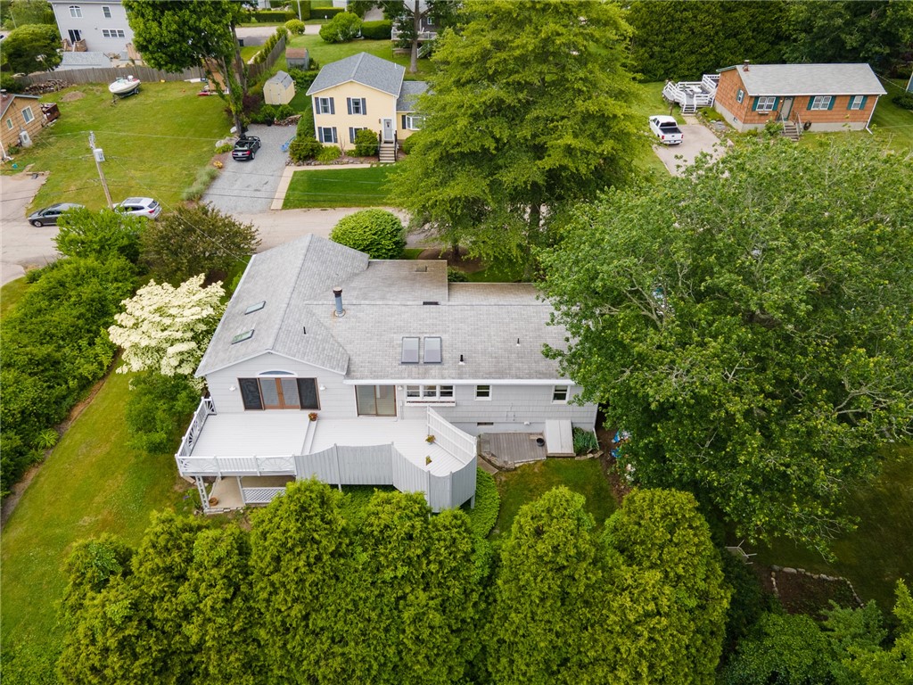 20 Yellow Birch Road Narragansett, RI 02882 - Photo 29 of 43 Gallery Image 29