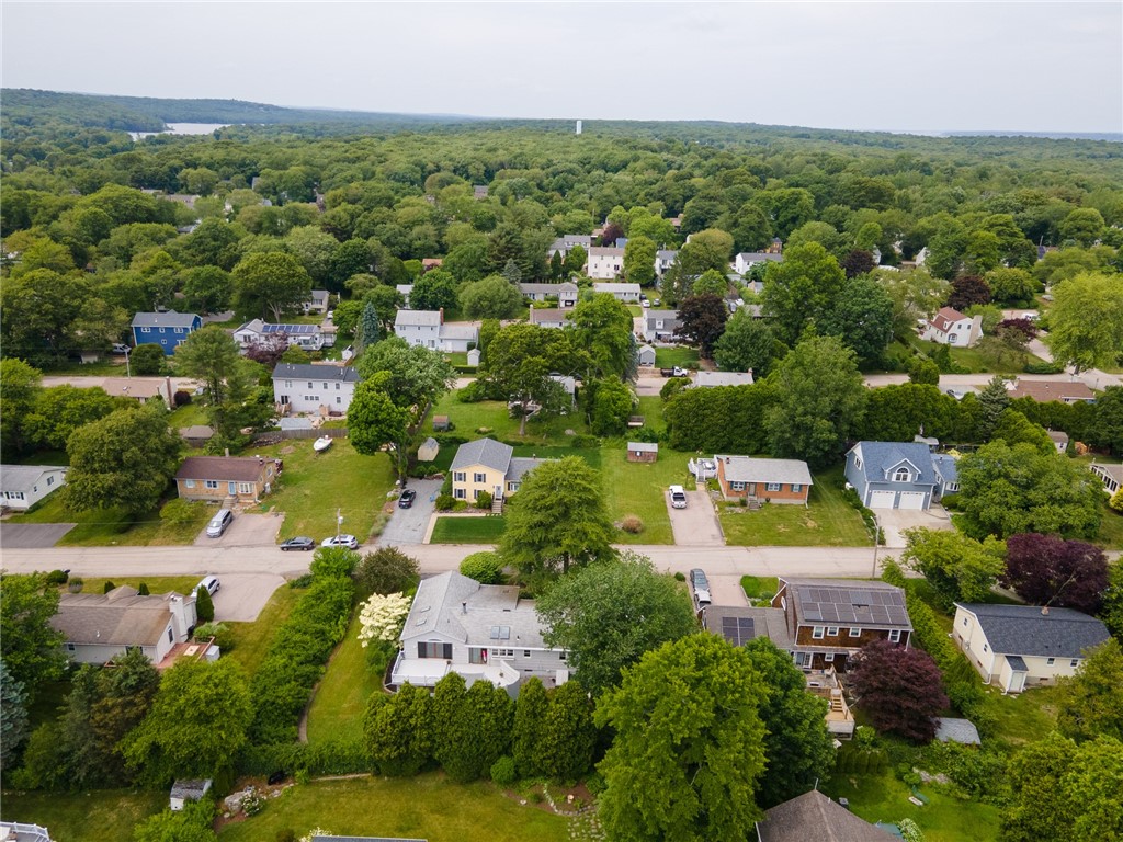 20 Yellow Birch Road Narragansett, RI 02882 - Photo 39 of 43 Gallery Image 39
