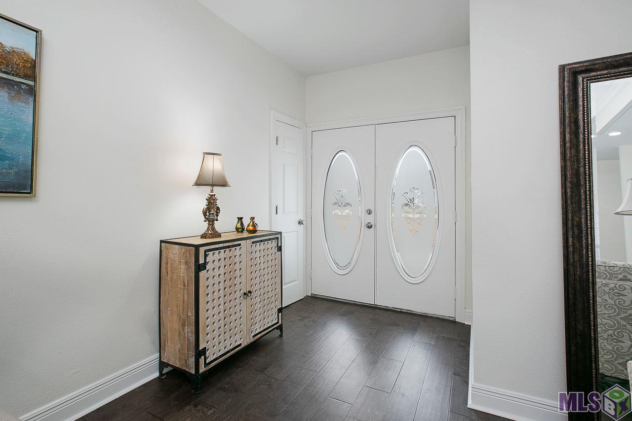 18465 Perkins Oak Road Prairieville, LA 70769 - Photo 4 of 29 Gallery Image 4